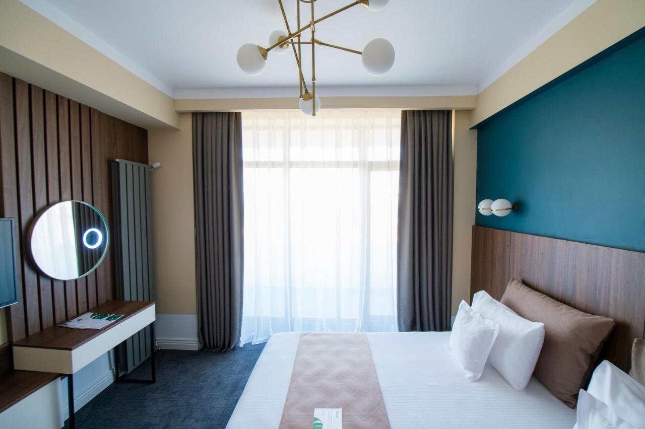 Hotel Oxford Mamaia Ngoại thất bức ảnh