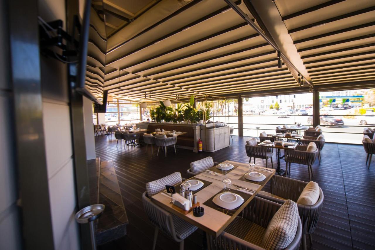 Hotel Oxford Mamaia Ngoại thất bức ảnh