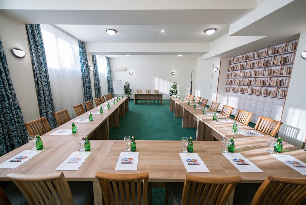 Hotel Oxford Mamaia Ngoại thất bức ảnh